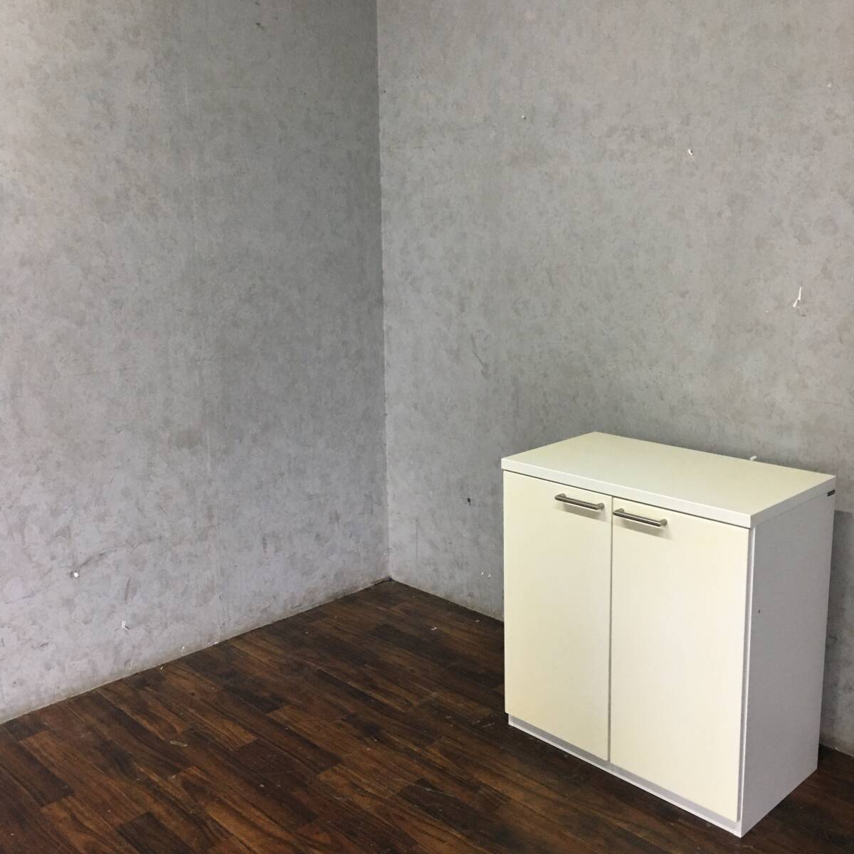 ww1/111 カリモク キャビネット 収納棚 サイドボード 棚 ホワイト 白 木製 ★直接引取歓迎 ●◎拍卖