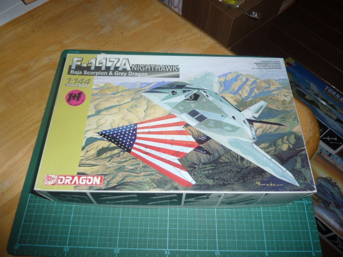 2機入☆1/144 F-117A ナイトホーク ドラゴン DRAGON NIGHTHAWK拍卖