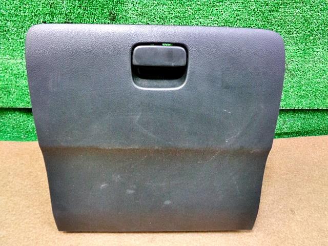 ホンダ(Honda)※同梱不可※N-BOX DBA-JF1 グローブボックス拍卖