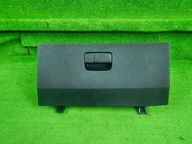 ホンダ(Honda)※同梱不可※CR-V RM4 グローブボックス 品番 77500-T0A-00-21拍卖