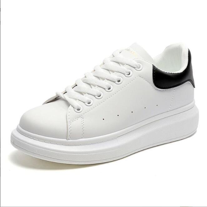 新入荷スニーカー スリッポン メンズ メンズシューズ キャンバススニーカー 厚底 撥水 防滑ソール 運動靴 軽量 ブラック拍卖