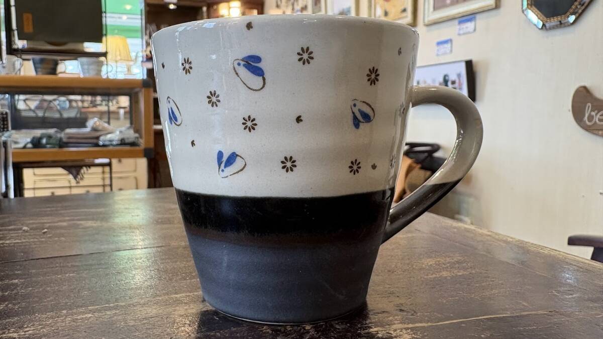 和風マグカップ★軽量 いぶしウサギマグカップ 青 350ml 美濃焼 日本製★うさぎ ウサギ拍卖