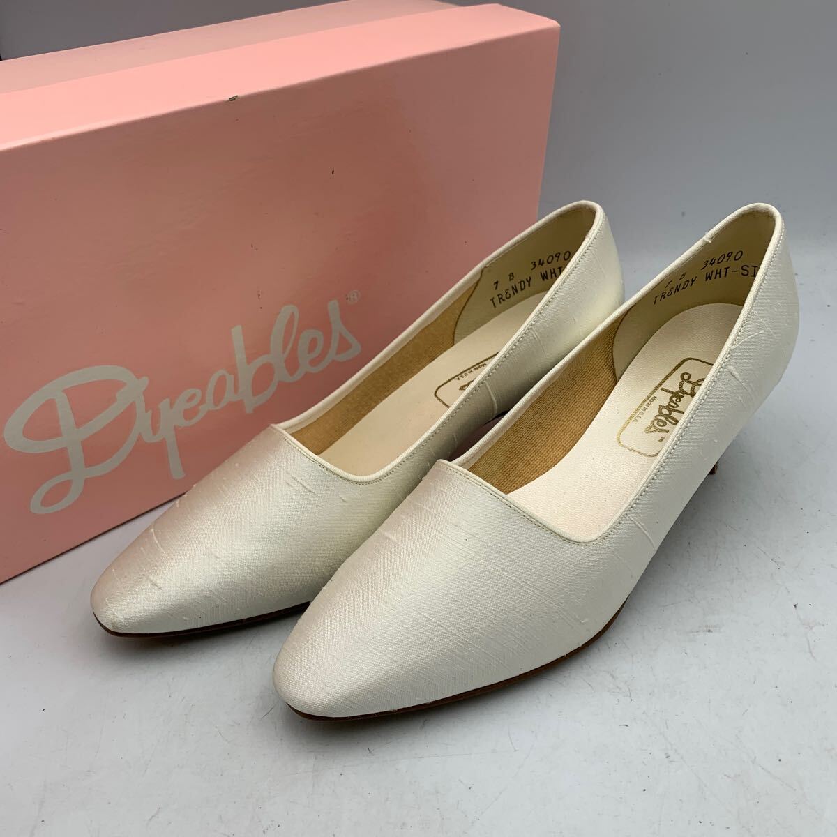 P825Y USA製 dyeables レディース パンプス US7B 約 24cm ホワイト 布地拍卖