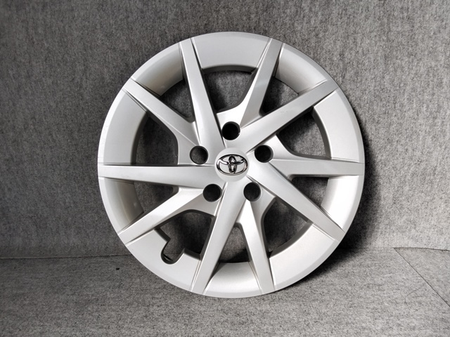 N1035-正面下 トヨタ プリウスα ZVW41 ホイールキャップ 純正 42602-47090 ☆拍卖