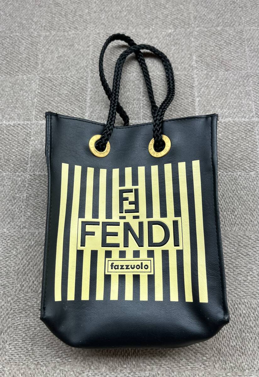 【超激レア】FENDI フェンディ ミニトートバッグ ポーチ ブラック & イエロー レディース 拍卖