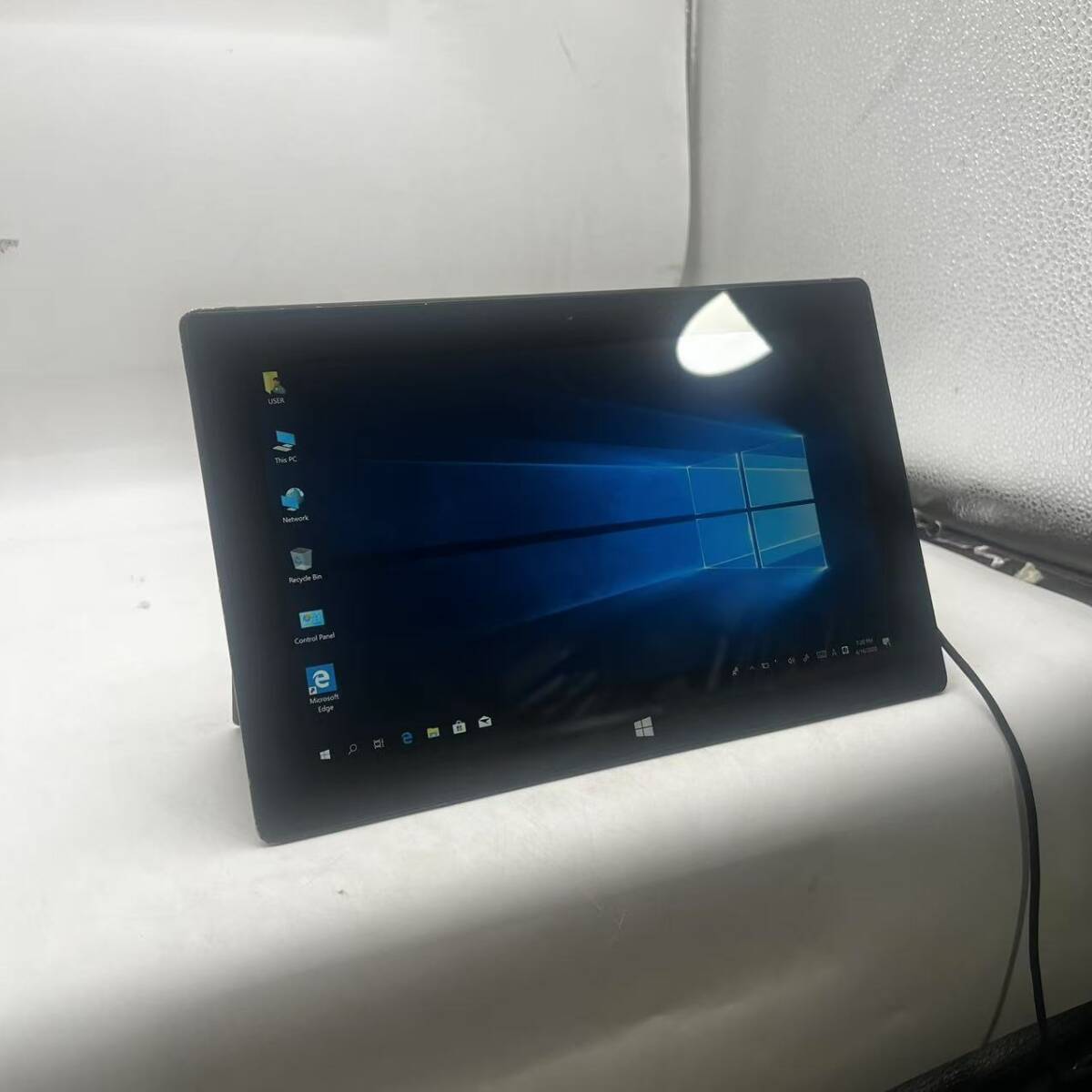 Win10/surface/1601/Core i5-4300u/メモリ 4GB/SSD 128GB/11.6インチ/Webカメラ/タッチパネル/12拍卖