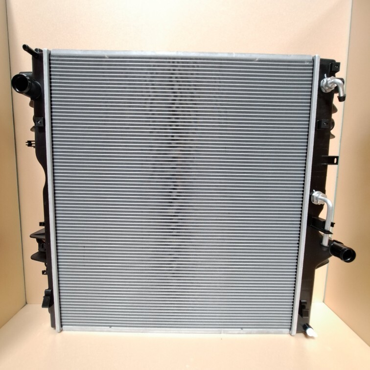 ラジエター ランクル ランドクルーザー プラド ラジエーター GDJ150W・GDJ151W 新品未使用拍卖