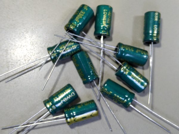 330uf 330μF 16V 105℃ 7×12電解コンデンサー 10個拍卖