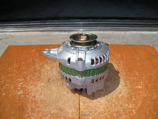 デリカ、P01V/P02V/P12V用オルタネーター(ダイナモ)リビルト品 A2T02871、MD108022拍卖