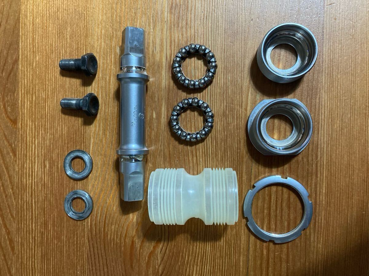 即決 美品 njs Hatta 八田 BB ボトムブラケット 競輪 ピスト ハッタ 洗浄済 トラックバイク 検)3rensho kalavinka cherubim nagasawa拍卖