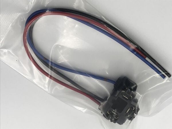【AMP-H4旗配線カプラー】H4 バルブ 電線 付き メス コネクター カプラー 検) シエンタ サクシード スパーキー ダイナ トヨエース タンク拍卖