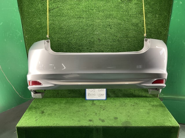グレイス DAA-GM4 リアバンパー ハイブリッドLX拍卖