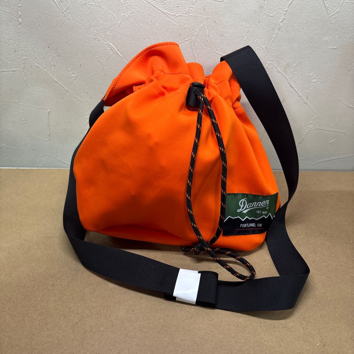 ダナー Danner ショルダーバッグ サコッシュ オレンジ拍卖