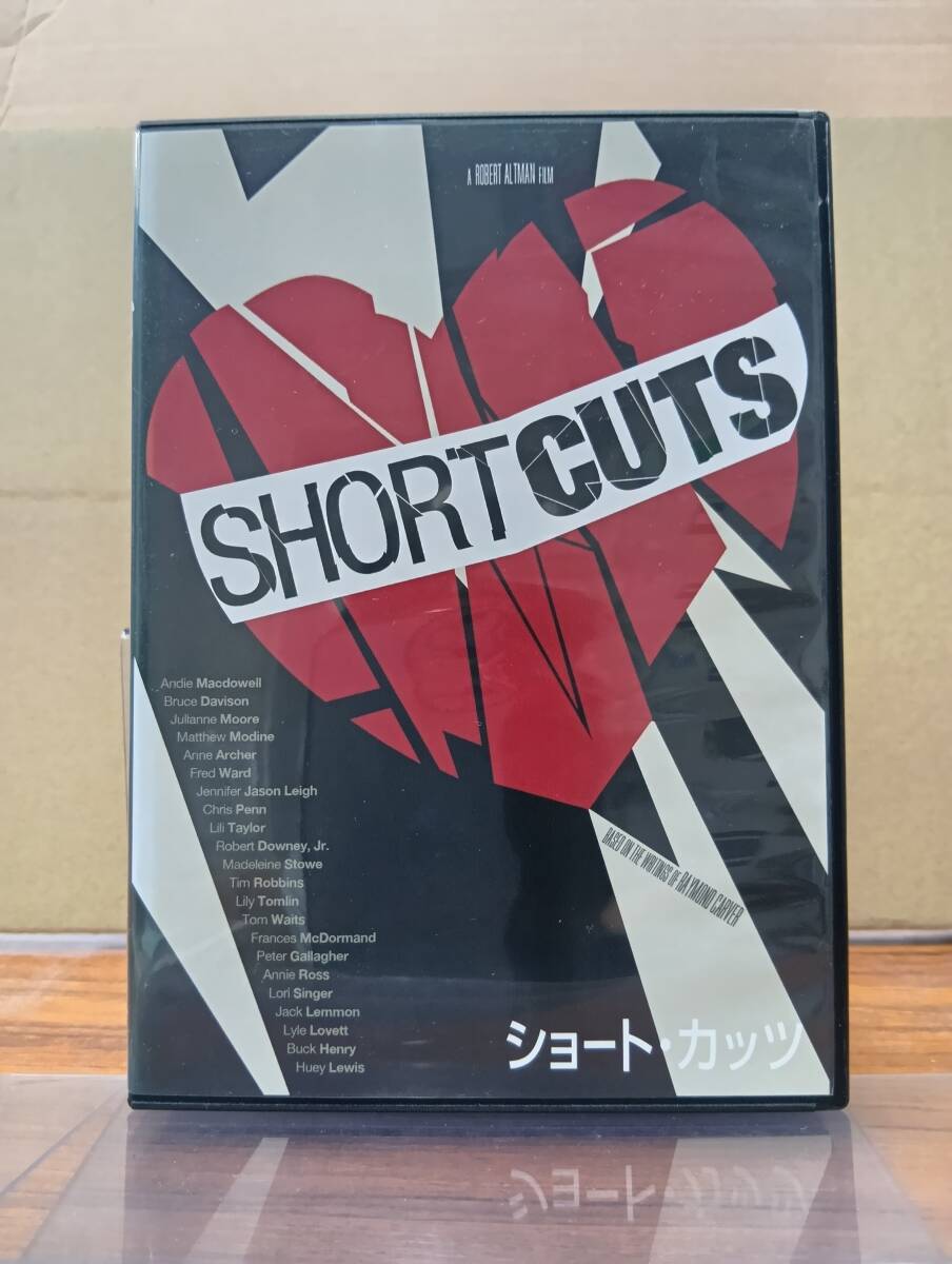 RS-7471【DVD】ショート・カッツ SHORT CUTS ティム・ロビンス, ジュリアン・ムーア, ロバート・アルトマン監督 ROBERT ALTMAN 拍卖