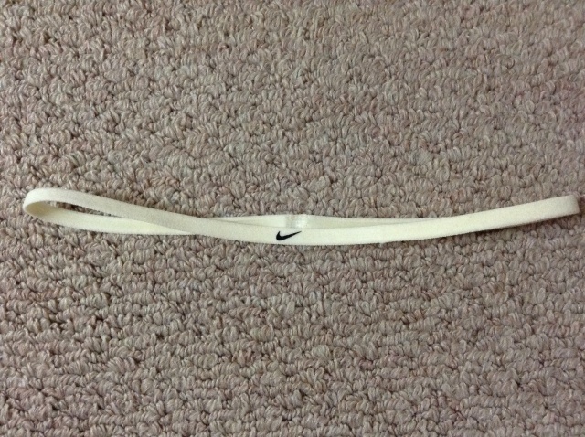 ★中古★ナイキ ヘアバンド 白 ヘッドバンド 細め 髪留め ホワイト NIKE拍卖