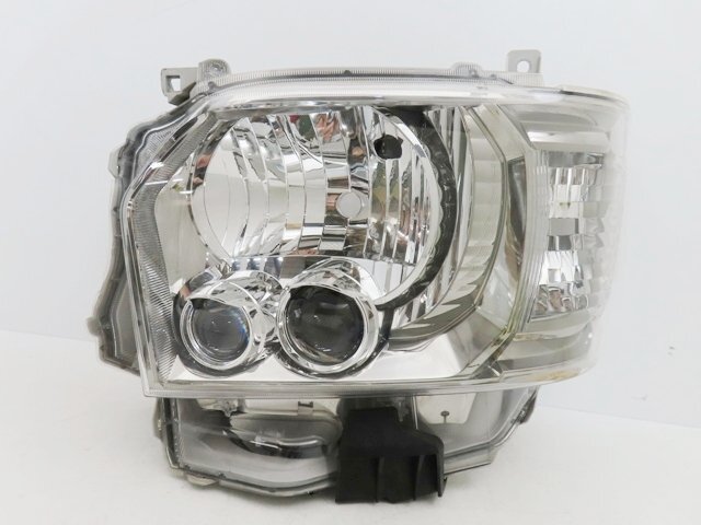 【即決有】 トヨタ ハイエース 4型 5型 6型 7型 200系 後期 純正 左 ヘッドライト LED ダークプライム KOITO 26-137 (n007630)拍卖