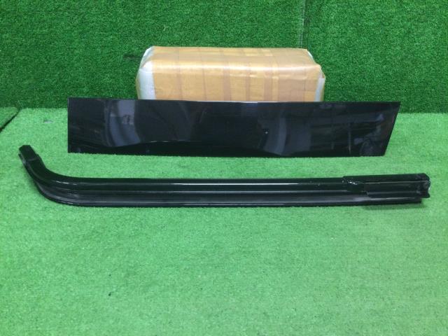 ルーミー DBA-M900A その他 外装部品 G S X07 スライドレールカバー左拍卖