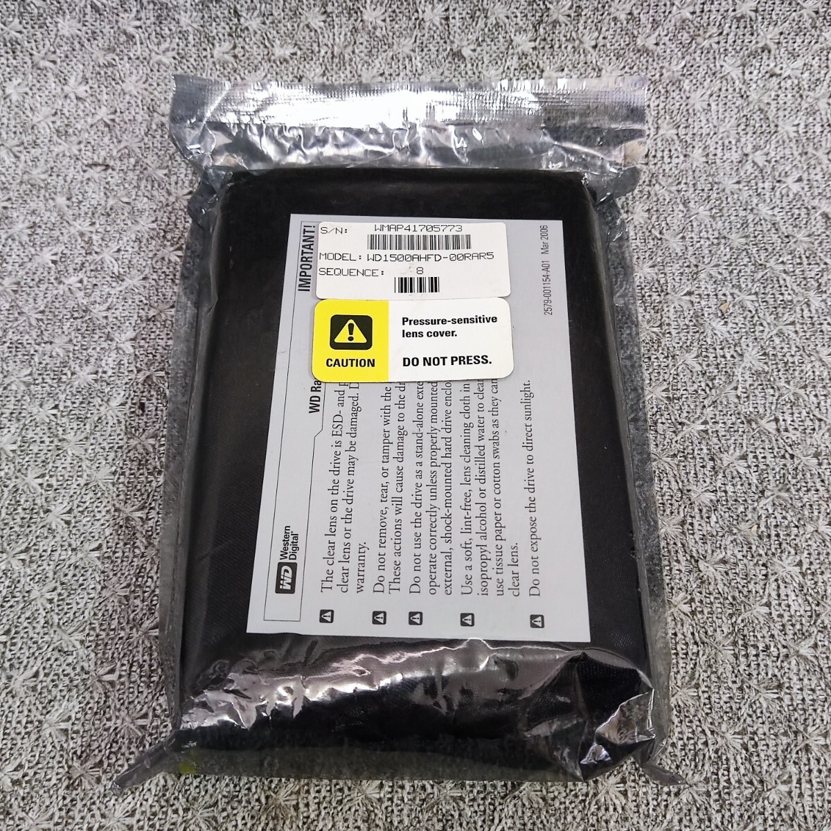 速達 希少 未開封品 SATA HDD 3.5インチ 透明窓付 Western Digital WDC Raptor X WD1500AHFD-00RAR1 150GB ★ 動作保証 H9203A拍卖
