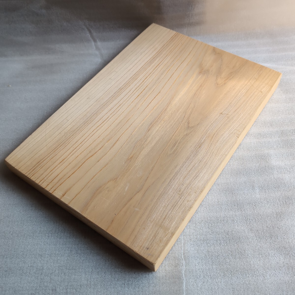 ●未使用品●奈良吉野■ヒノキのまな板●縦約30cm横約21cm厚み約2.5cm●拍卖