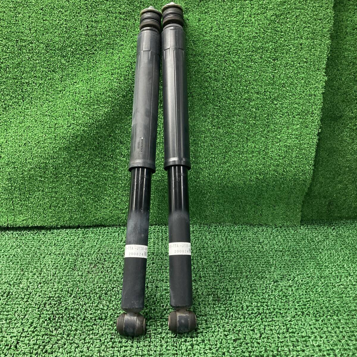 ★☆N-BOX G JF3 リアショック 左右セット SHOWA(A0902)☆★拍卖