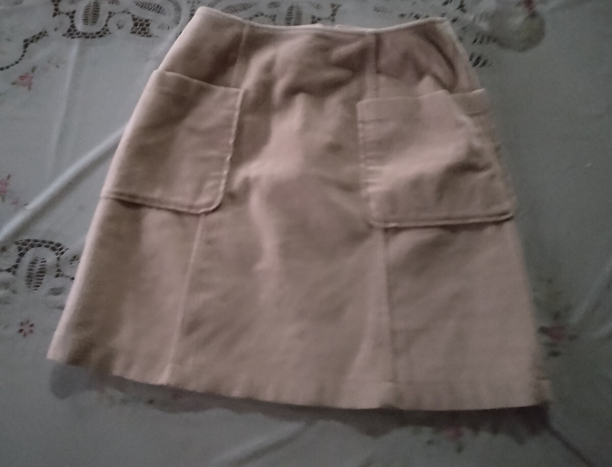 レイカズン 台形スカート 肌色拍卖