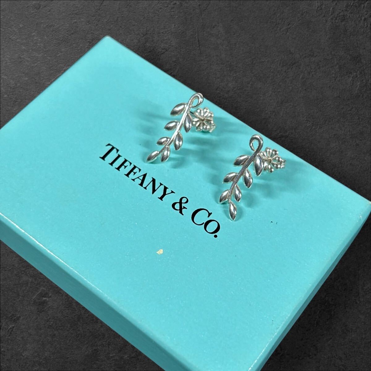 【ティファニー】基準内 TIFFANY&Co. ピアス オリーブ リーフ クライマー シルバー925 幅0.6cm イヤリング アクセサリー レディース 箱付き拍卖