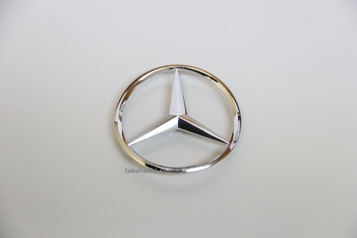 X117 CLAクラス SB【ベンツ純正品】新品 リアトランク中央 スターエンブレム  シューティングブレイク用 CLA180 CLA220 CLA250 CLA45拍卖