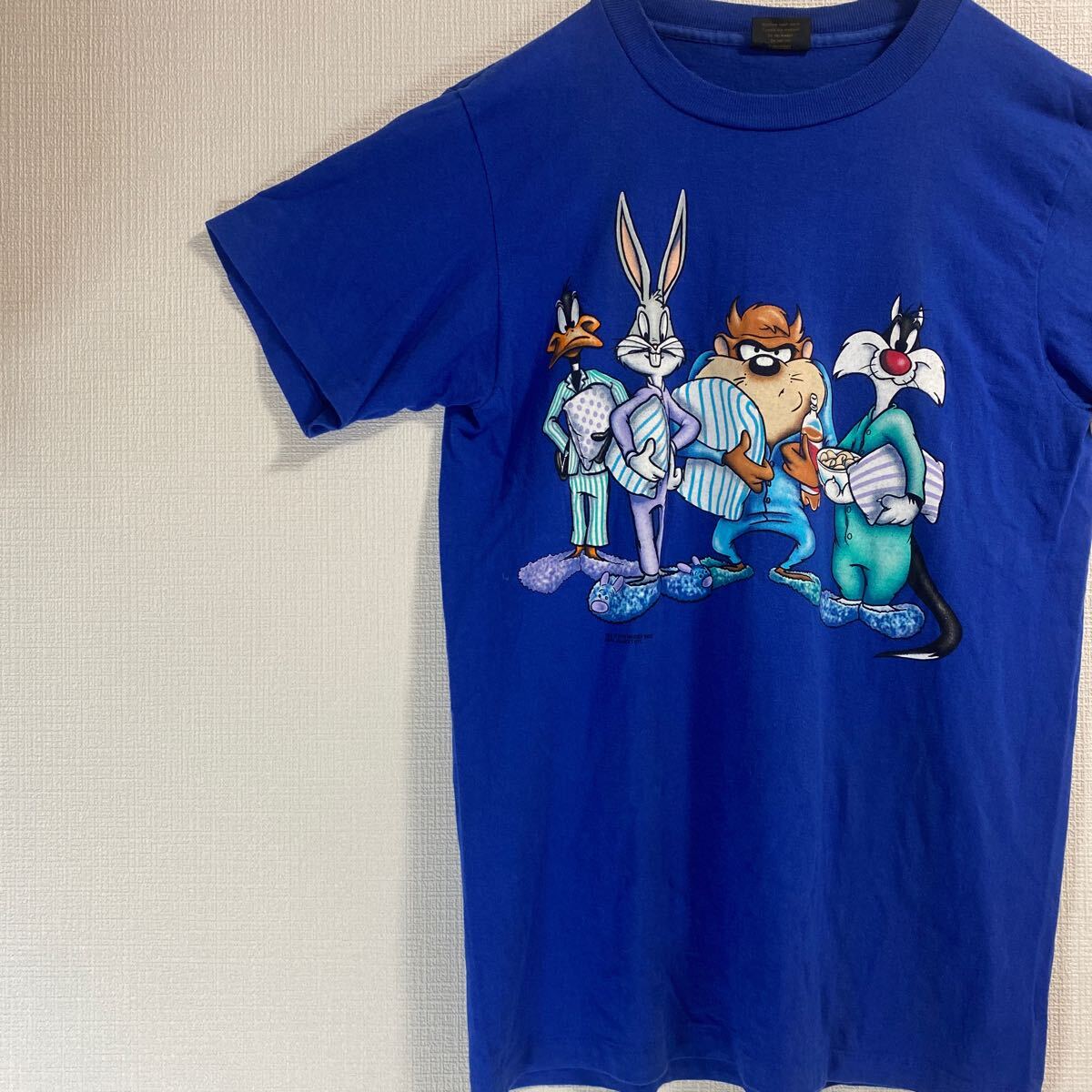 R0611 古着Tシャツ 90年代ルーニーテューンズ バッグス・バニー ダフィー・ダック半袖tシャツ青Mサイズ 拍卖