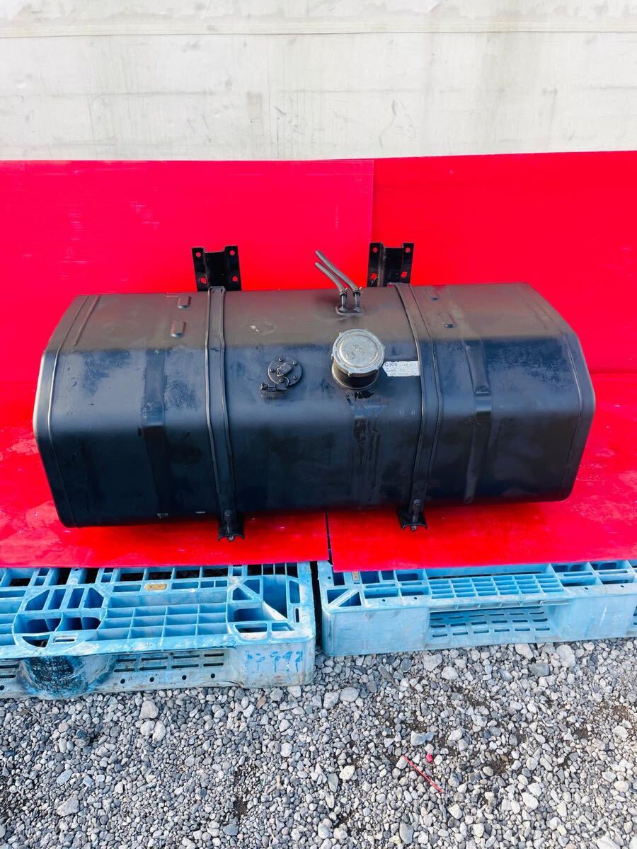 大型 中型 トラック 用 宝栄工業 C300 スチール 鉄 製 軽油 燃料 タンク W650×H430×L1240 300L ステー付き rei3034拍卖