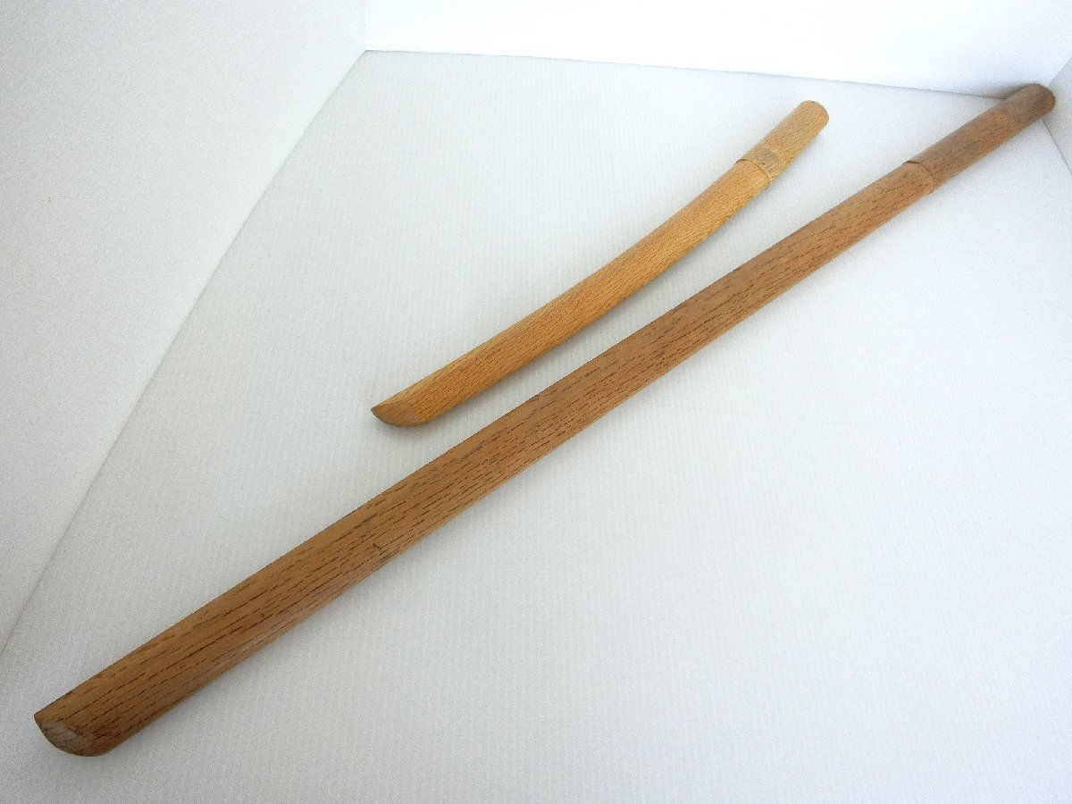 ●木刀 桜登印 長さ約105cm 重さ約750g / 長さ約54cm /重さ約250g 木刀 大小 2本セット 日本製 素振り トレーニング拍卖
