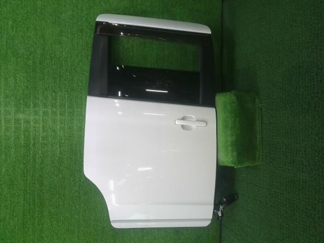 デリカD2 DBA-MB15S 右後ろ 右リア スライド ドアASSY S AS&Gホワイトリミテッド K12B Z7T 白 ホワイト MQ501357拍卖