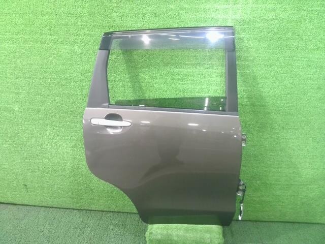 ムーヴ ムーブ DBA-LA100S LA110 右後ろ 右リア ドアASSY カスタム Xリミテッド KF-VE G52 67003-B2110拍卖