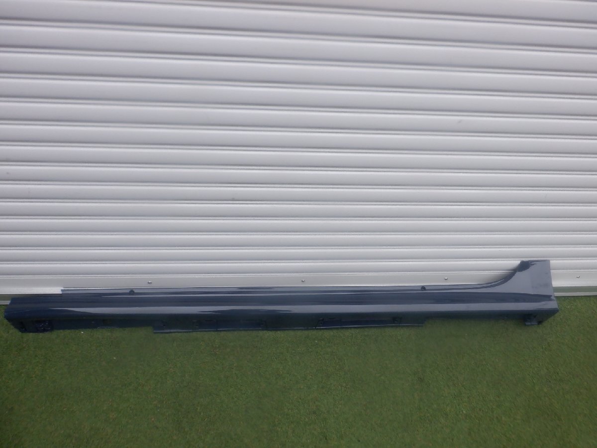 トヨタ純正 MXPA10 MXPH10 MXPA15 MXPH15 KSP210 ヤリス YARIS サイドステップ 75860-K0050 左側 助手席 マッシブグレー〈1L6〉m-25-6-503拍卖