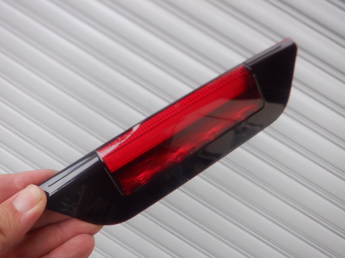 トヨタ純正 A200A A201A A202A A210A ライズ RIZE ロッキー 286-8J008 ランプ ハイマウント ストップランプ m-25-6-574拍卖