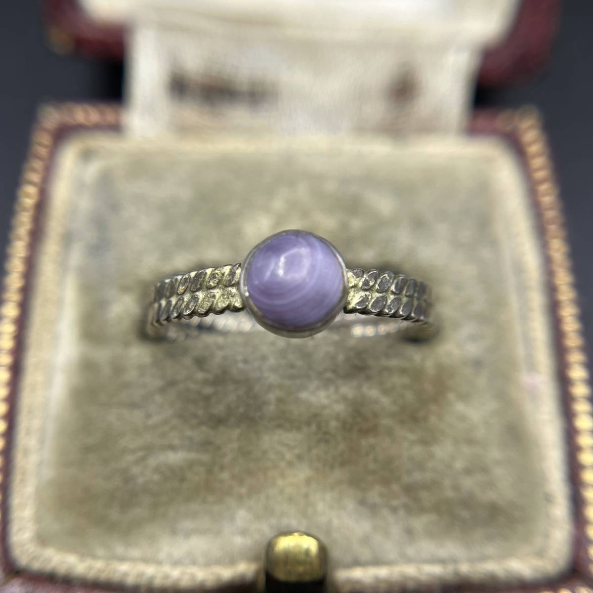 ラベンダーカラー 年輪 ラウンド 925 シルバー ヴィンテージ リング 銀 指輪レトロ 紫系 編み込み バンド ロープ 7Y-D②拍卖