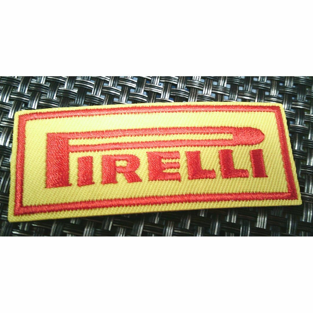 小型《黄赤Piタイヤ長方形》新品イタリア ピレリPirelli レーシング タイヤ インテル 刺繍ワッペン◆サッカー自動車 モータースポーツ拍卖