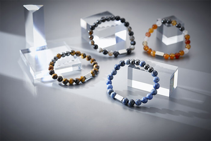 激安!新品 未使用 コラントッテ ループ REI パワーストーン&磁器ブレスレット 数珠 天然石 M 15.5cm /デュモルチェライト/ABAEM88M拍卖