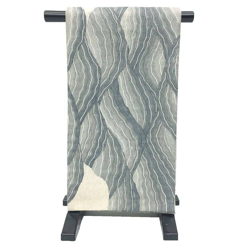 京やI540 正絹 紗 夏の絹帯 夏の袋帯 夏帯 盛夏・単衣兼用 紗袋帯 幾何学文様 銀糸 長尺 ロングサイズ 全通柄 白地の夏帯 単衣~夏着物拍卖