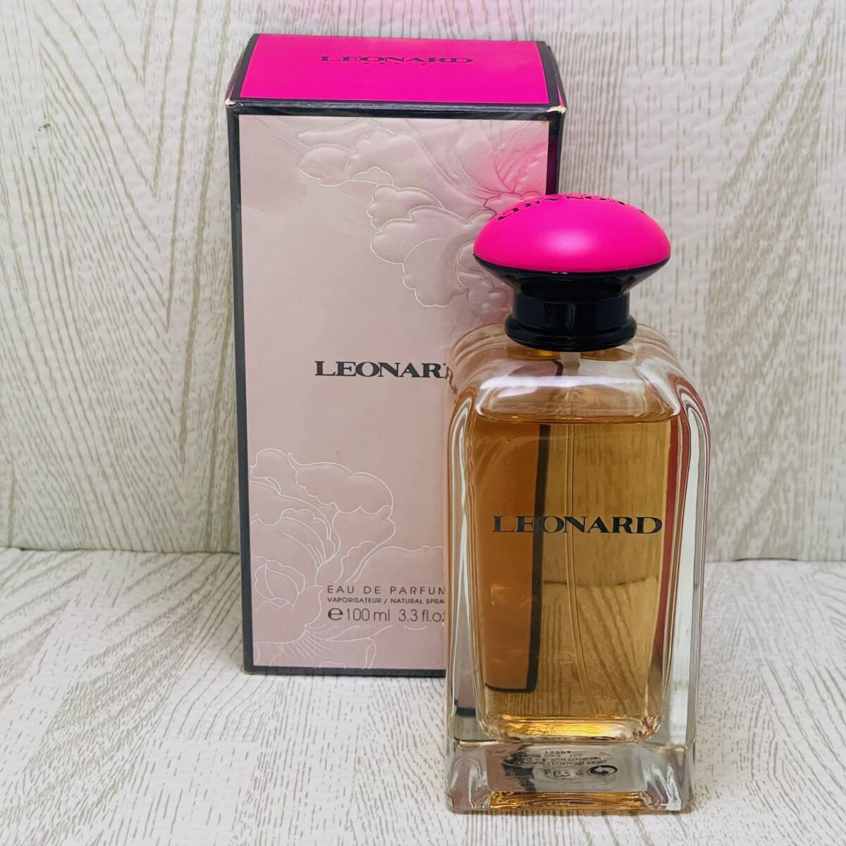 中古 個人保管品 LEONARD レオナール シグネチャーオードパルファム スプレー 100ml フランス製 香水拍卖