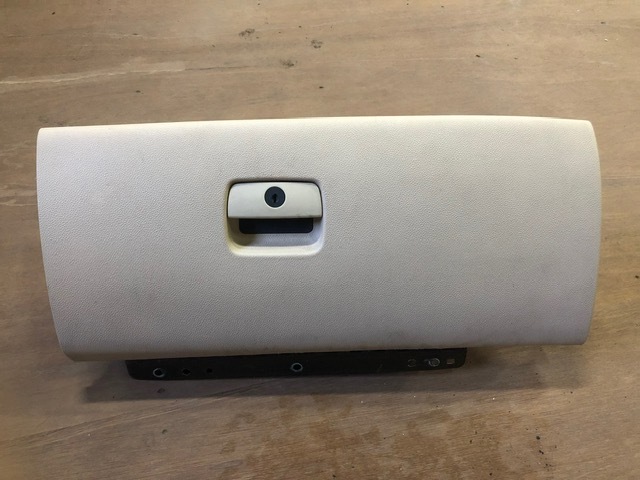 キャデラック★エスカレードEXT★純正グローブボックス★グローブBOX★★ESCALADE部品取り車★★ESV拍卖