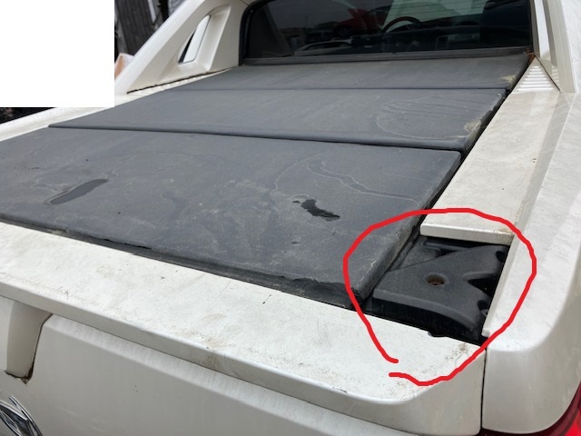 キャデラック★エスカレードEXT★純正リアトノカバー横部品左右セット★トノボード★荷台カバーボード横部材★ESCALADE部品取り車★★ESV拍卖