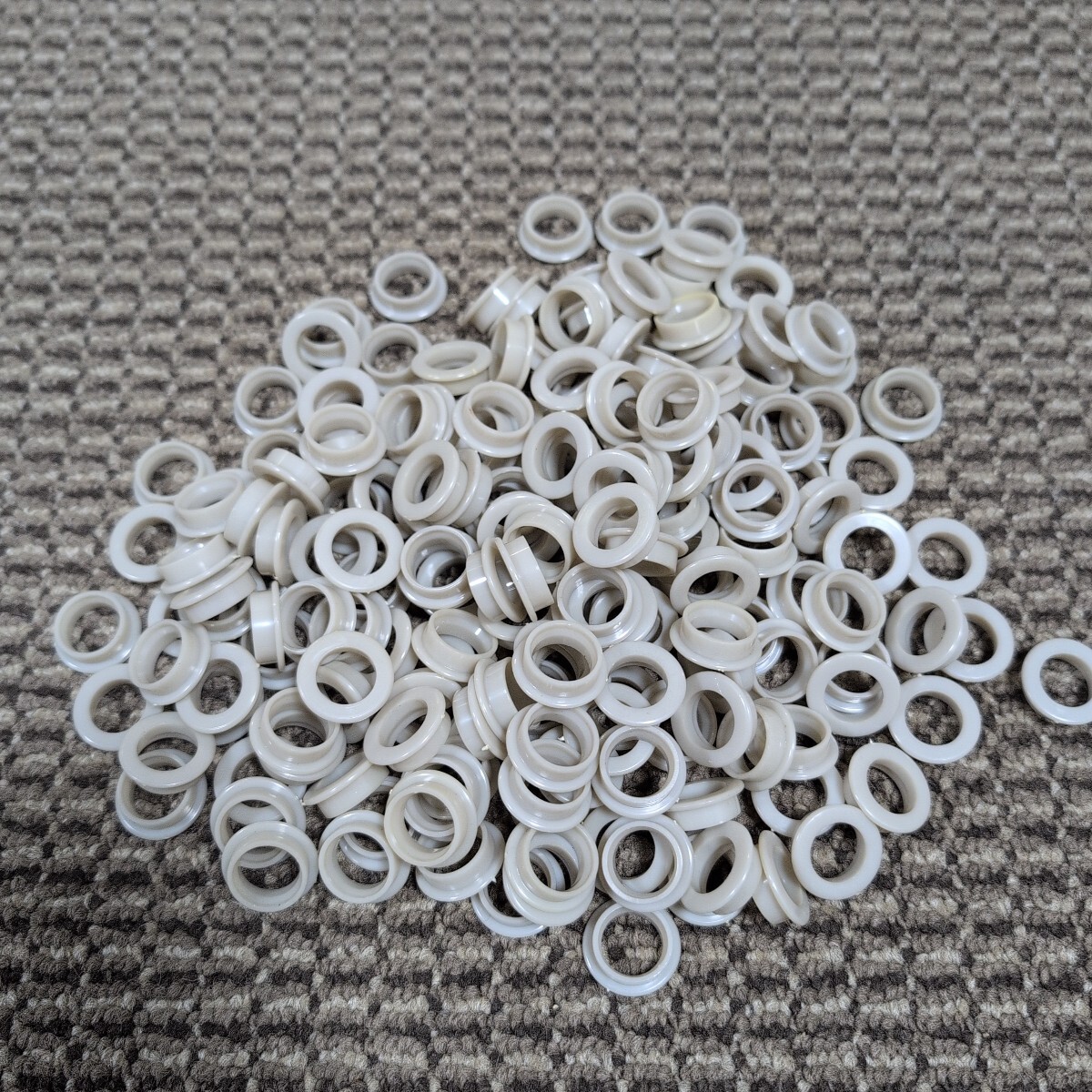 ジャンク品/長期保管品/中古/メーカー不明/パッキン/リング/PC/上外Φ20mm内Φ12.5mm下外Φ16mm内14mm/180個拍卖