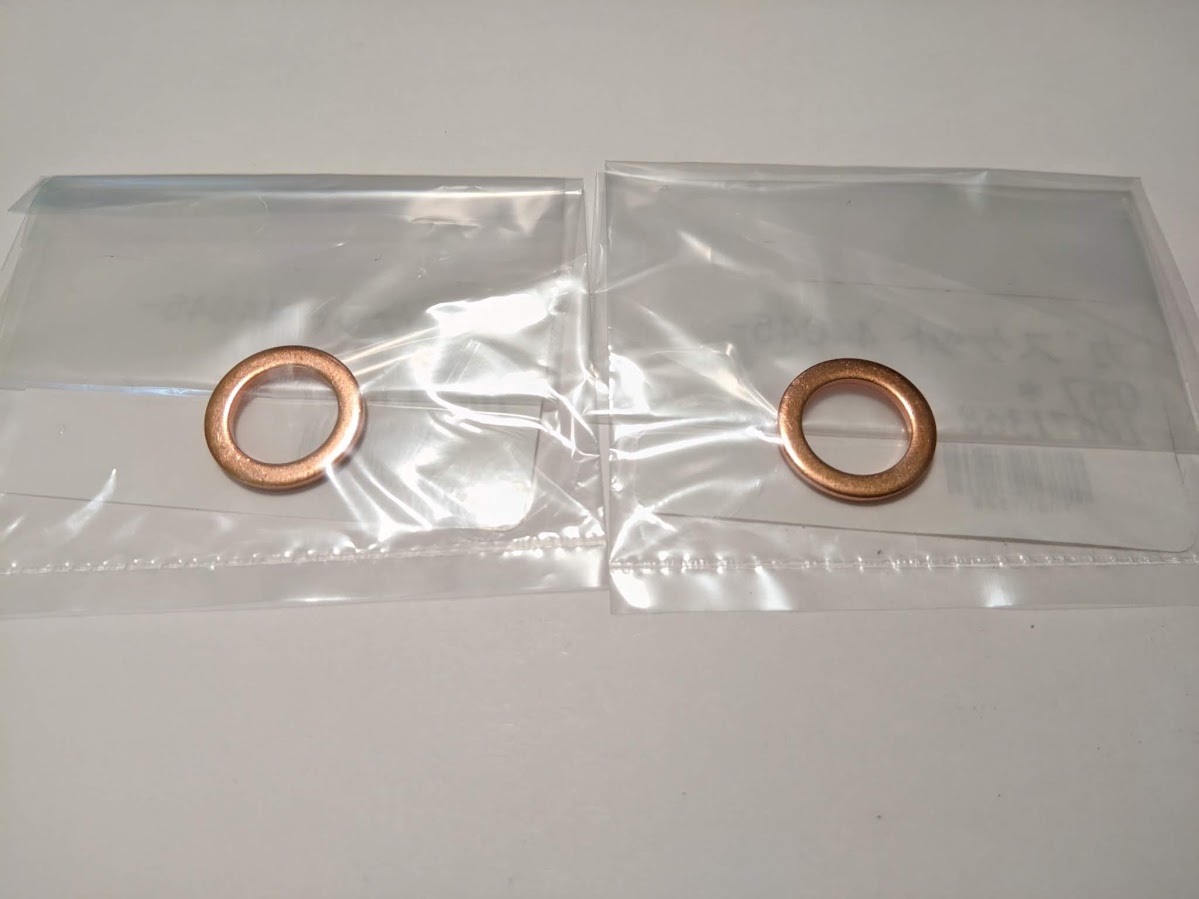 【新品】フロントフォーク ボトムのガスケット ゼファー400/χ/エリミネーター400/W400(06-08)/W650(99-08)/W800(11-22)用【純正】拍卖