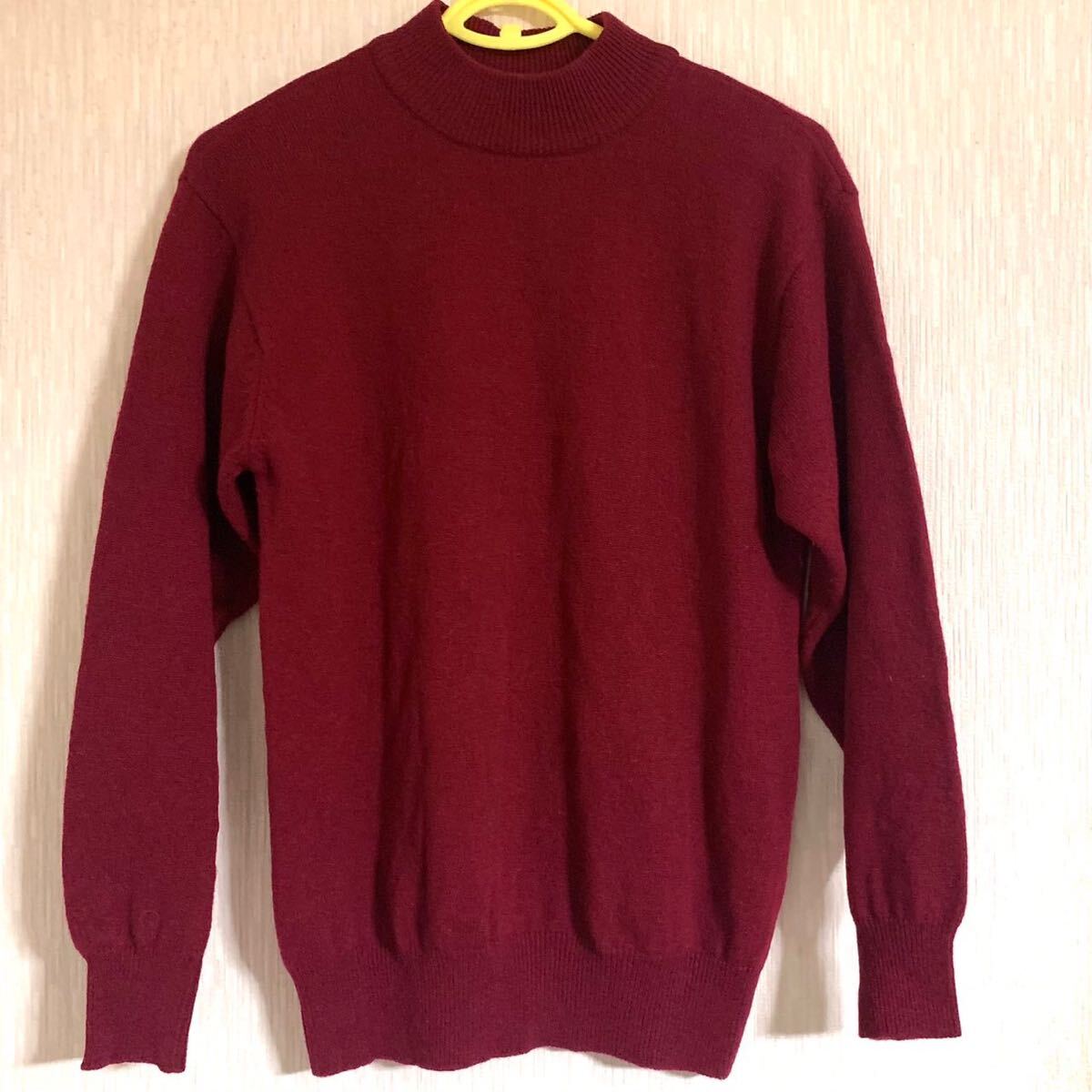 ウールえんじ色ハイネックニット 無地長袖セーター 真紅 赤 レッド 臙脂 ボトルネック シンプル トップス 秋冬拍卖