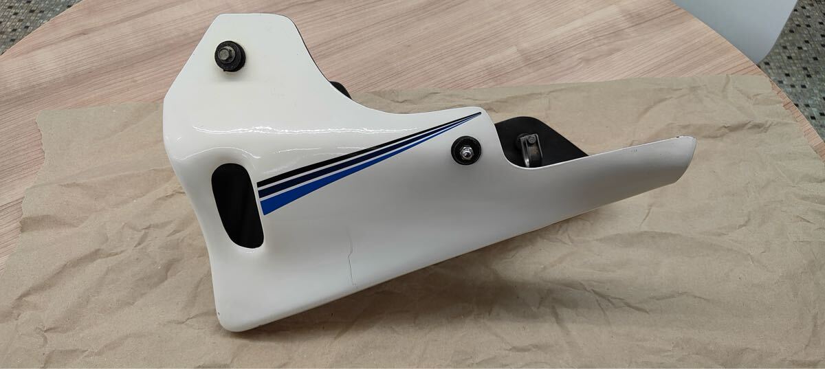 YAMAHA RZ 純正 アンダーカウル 白×青ライン 当時物拍卖