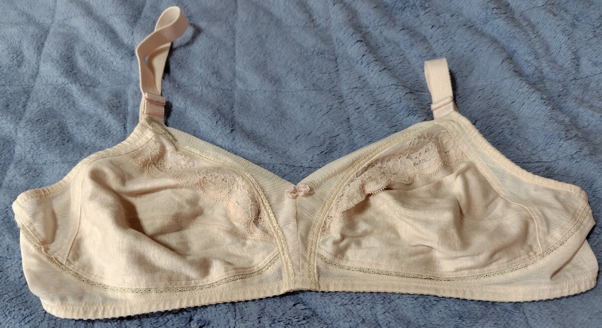 メガB100 ワコール ノンワイヤー 補正ブラジャー拍卖