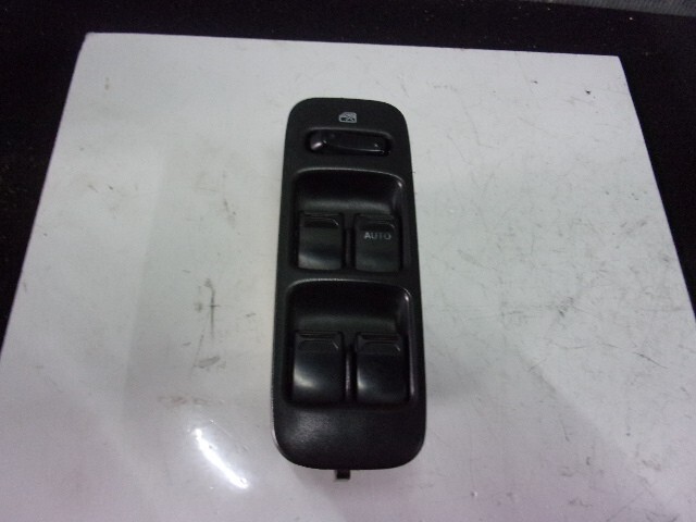 【2693】ワゴンR MC22S 2002年式 パワーウインドウスイッチ PWスイッチ パワーウインドスイッチ 37990-84F2 オムロン 棚S1-3拍卖