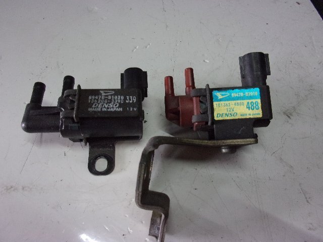 Y【2695】ウェイク LA700S 2015年式 KFVET ターボ車 エアーバルブ2点セット 89470-B1020 89470-B2010 棚Y21拍卖