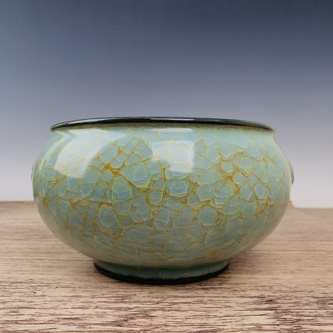 TM6#3130【3.1】中国骨董 人間国宝 磁器【宋官窯氷割れ獣頭炉】工芸品 施釉陶 青花磁 陶芸 精美彫 置物 收藏品 拍卖
