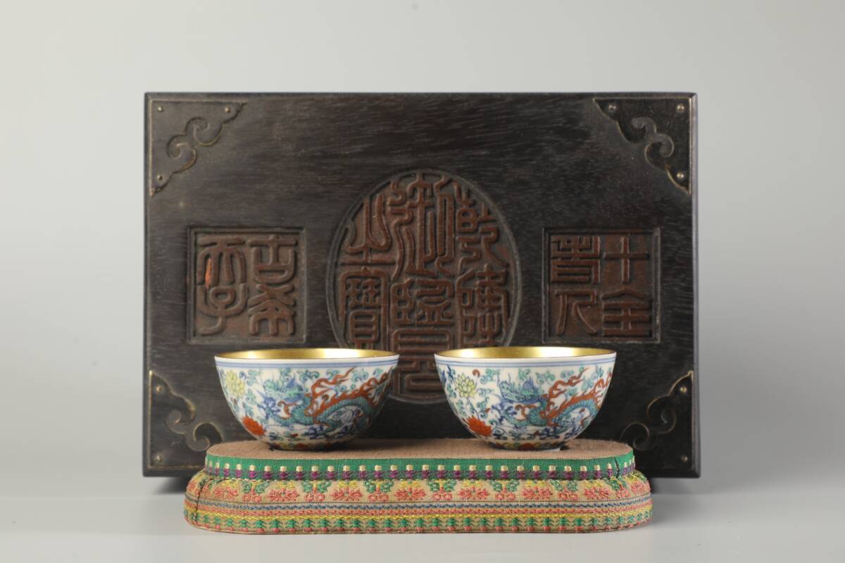TM6#3148【3.1】中国骨董 人間国宝 磁器【大明成化斗彩杯】工芸品 施釉陶 青花磁 陶芸 精美彫 置物 收藏品 拍卖